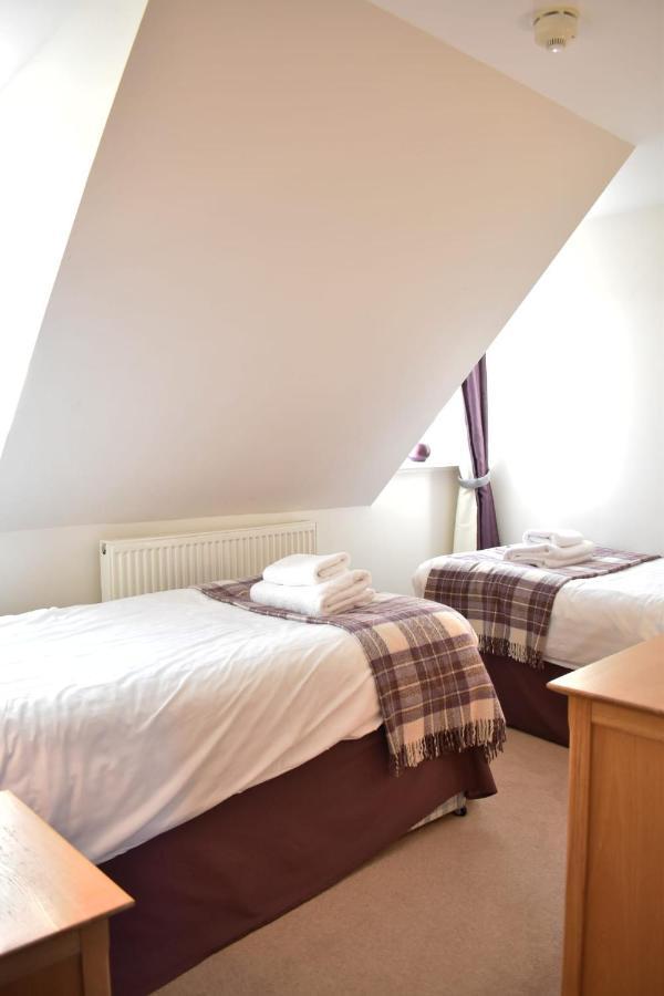 The Ross 2 Bedroom Apartment In Historic Abbey Fort Augustus Dış mekan fotoğraf
