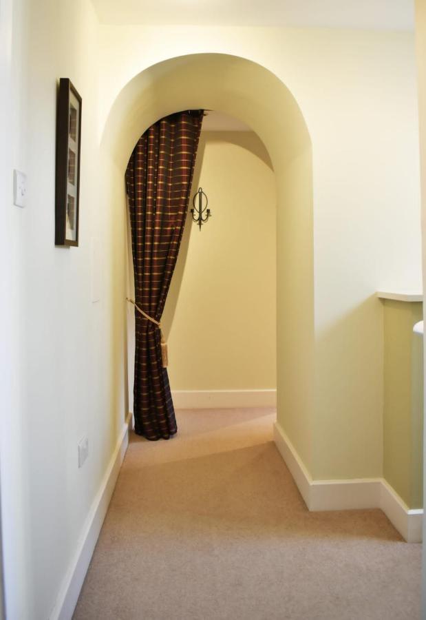 The Ross 2 Bedroom Apartment In Historic Abbey Fort Augustus Dış mekan fotoğraf